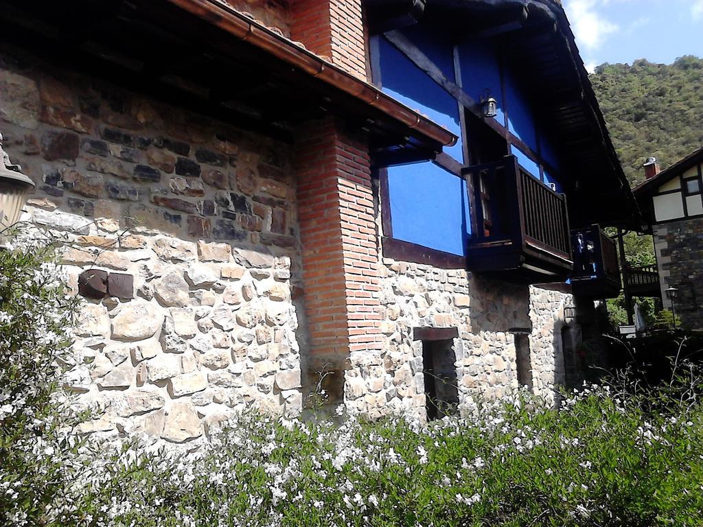 Apartamentos Samelar Camaleño Kültér fotó